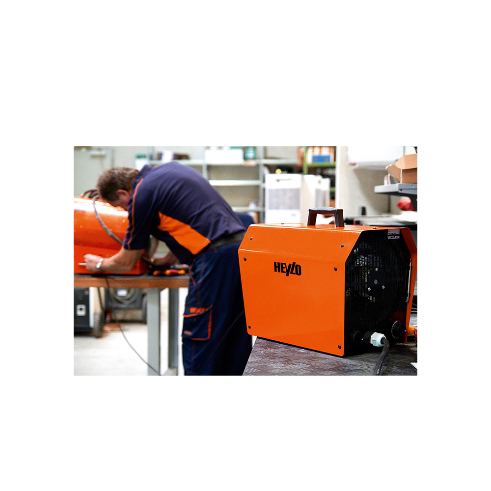 Heylo DE 9 XL electric heater used in workshop