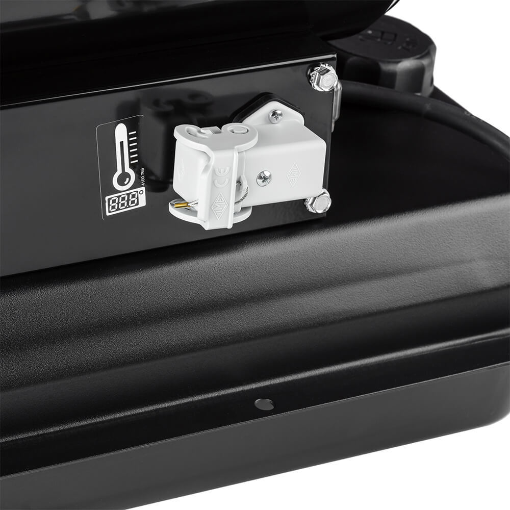 MASTER B 70 close up3 web