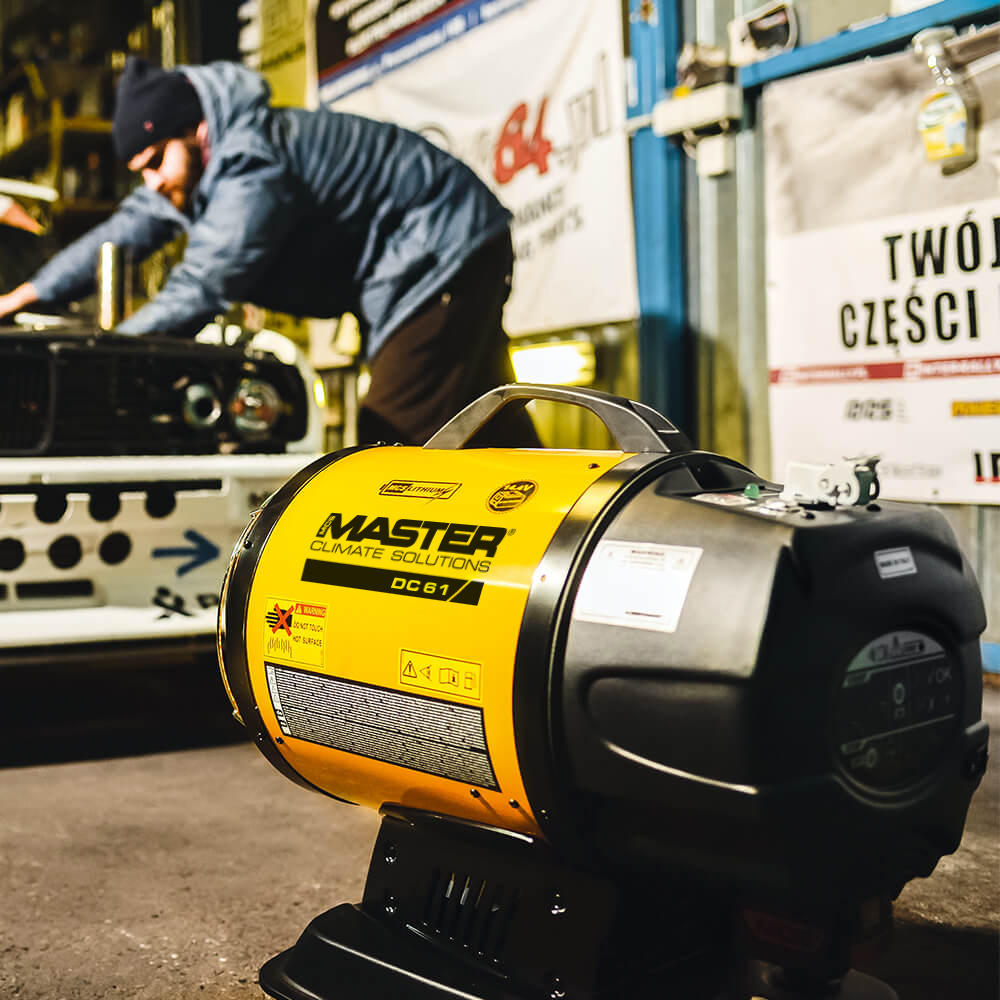 Master DC 61 heating a garage