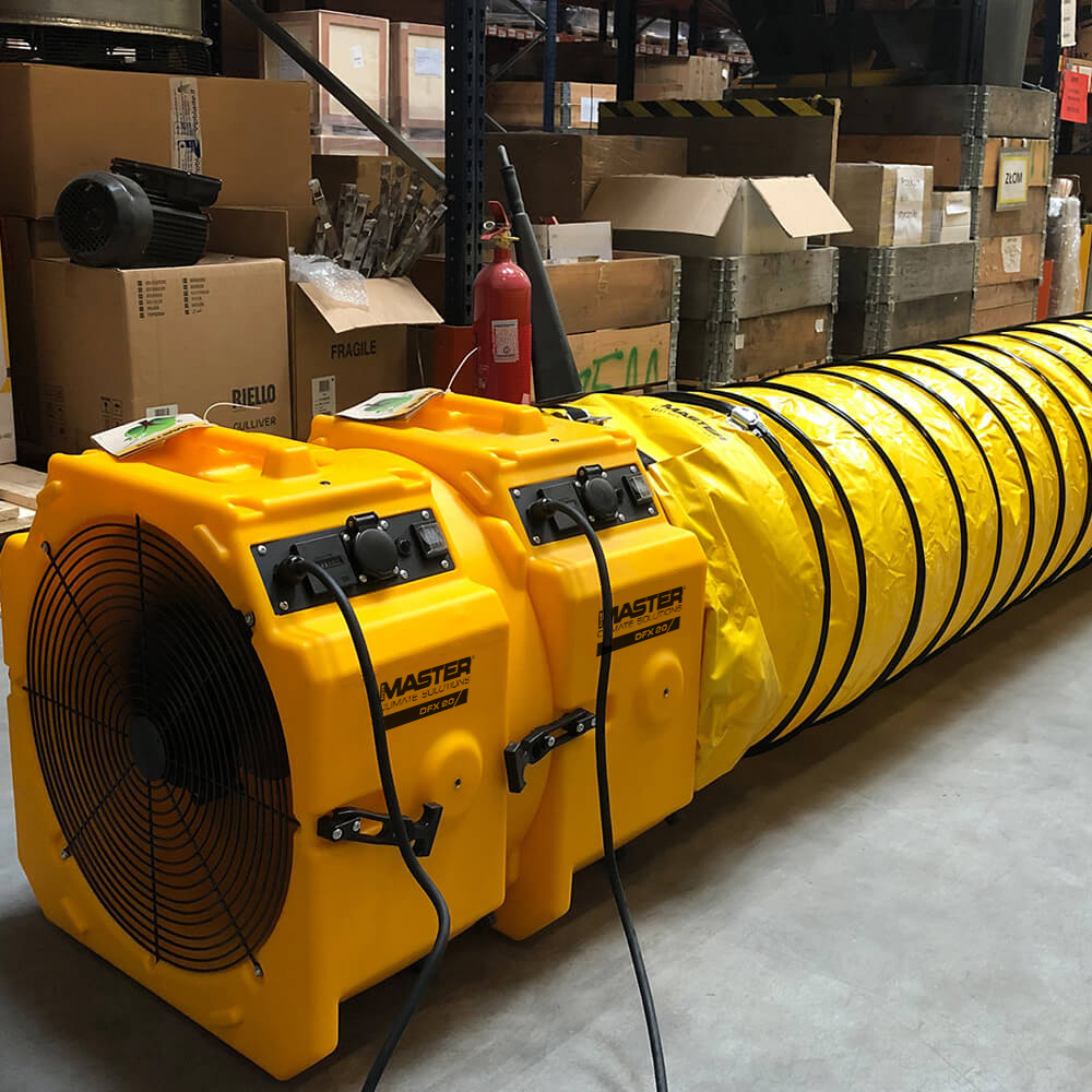 Master DFX 20 tilsluttet med slange