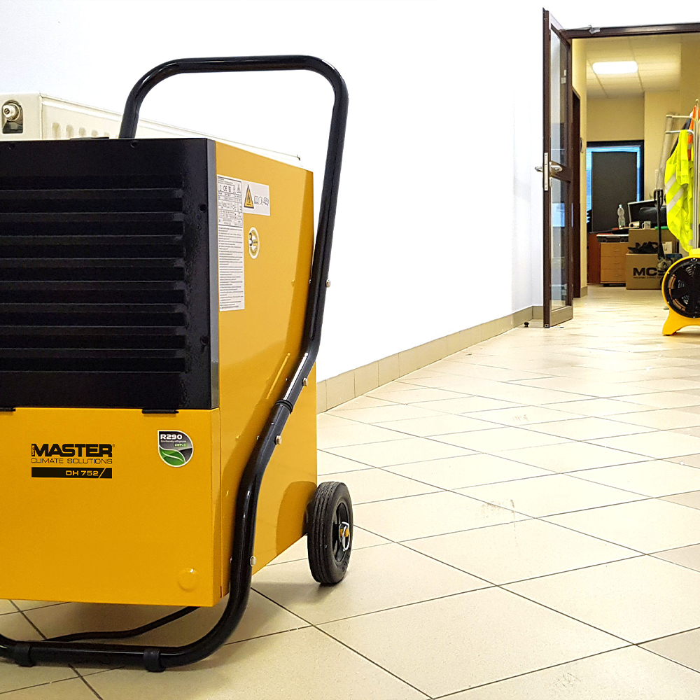 Master DH 752 P and BL 6800 supporting air circulation