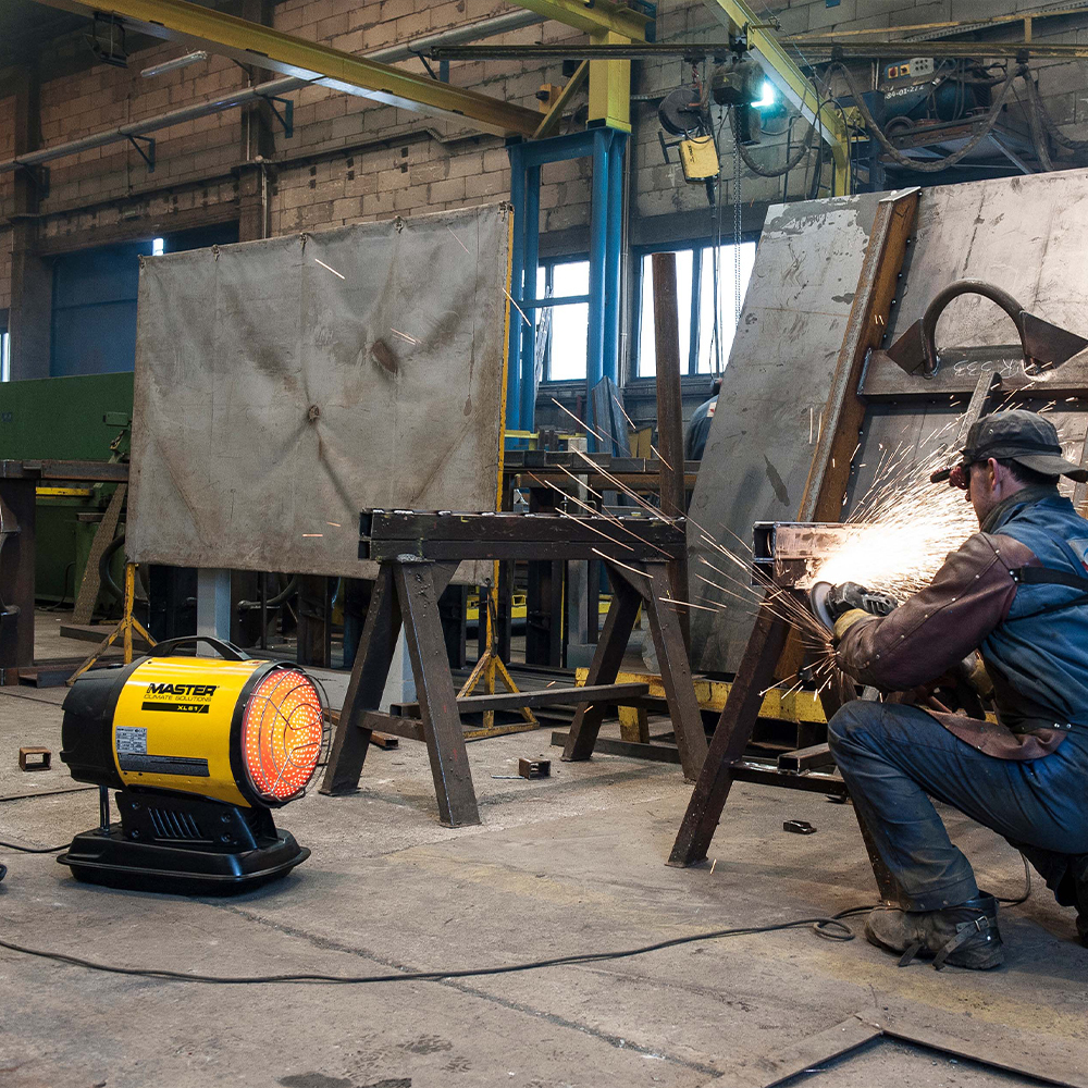 Master XL 61 in a warehouse